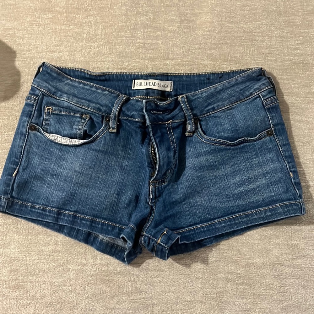 Bullhead jean shorts size 5